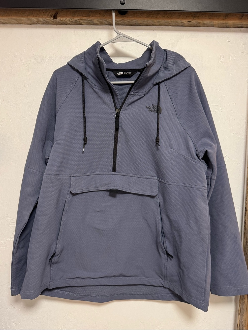The North Face Women’s performance Hoodie Pullover Jacket - Slate Blue